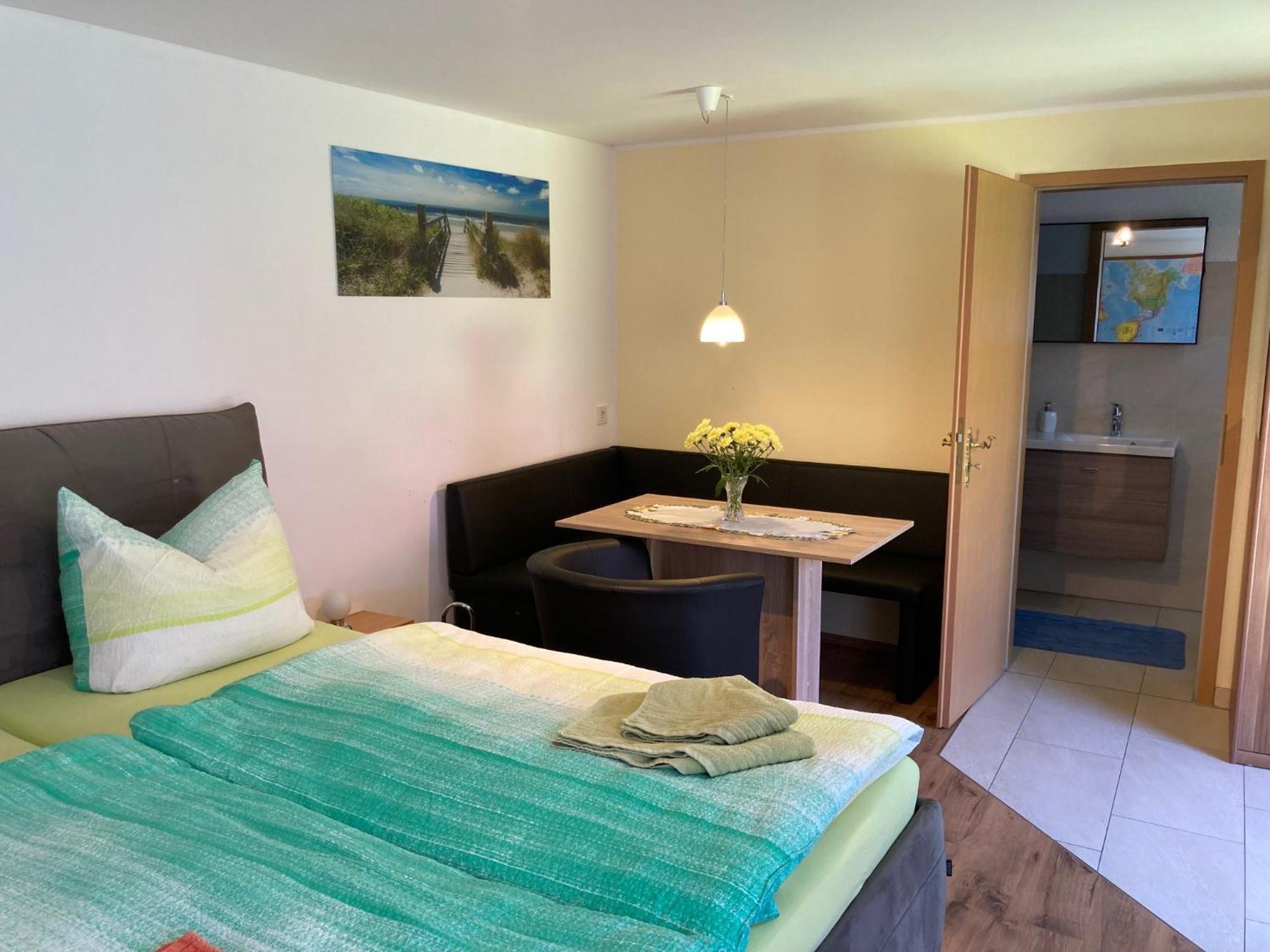 Ferienzimmer Olaf Варен Екстериор снимка